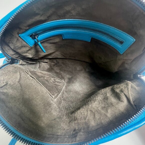 BOTTEGA VENETA Blue Intrecciato Pochette Shoulder Bag - Picture 12 of 15